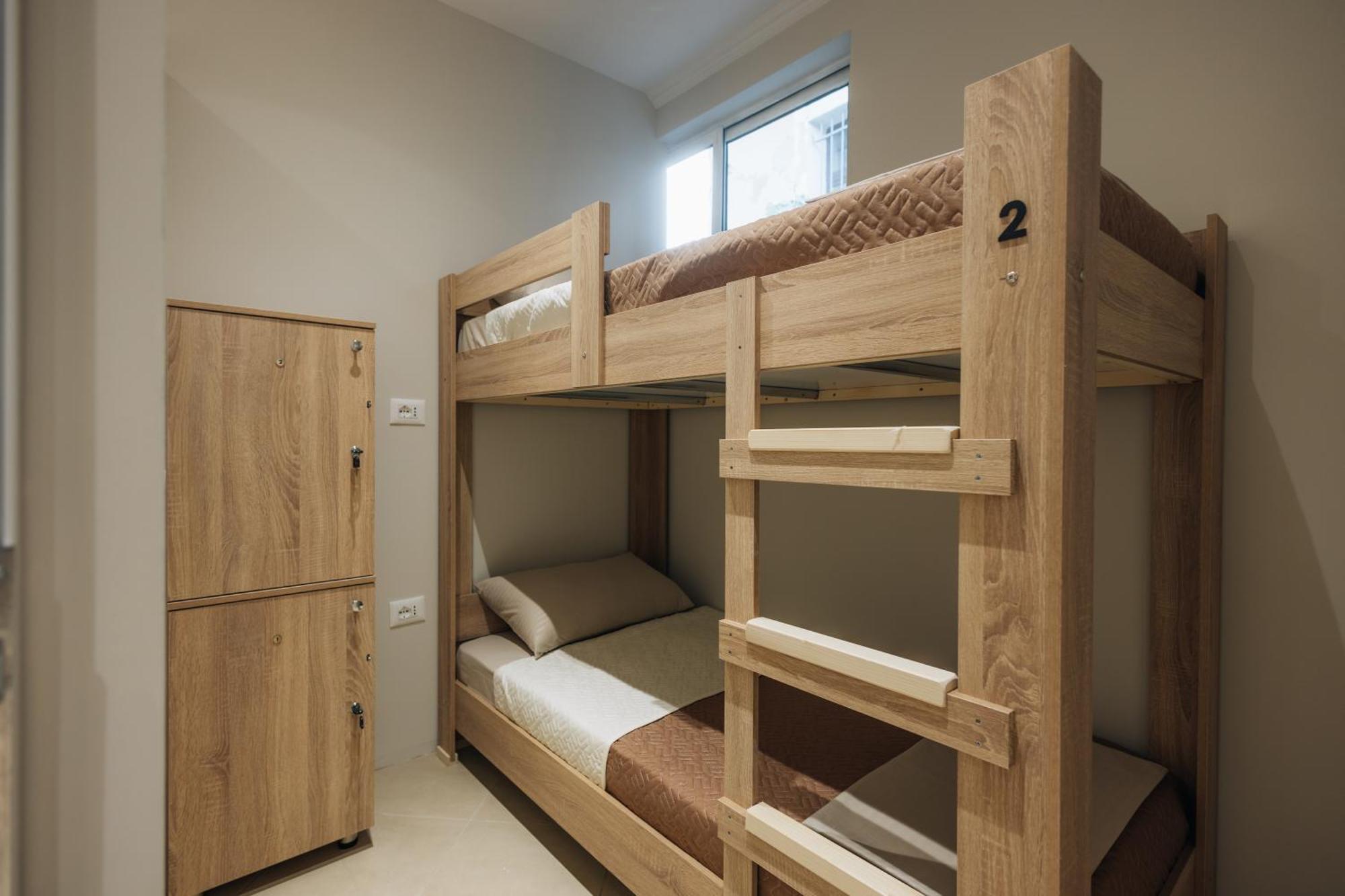 Gm Tirana Hostel ภายนอก รูปภาพ