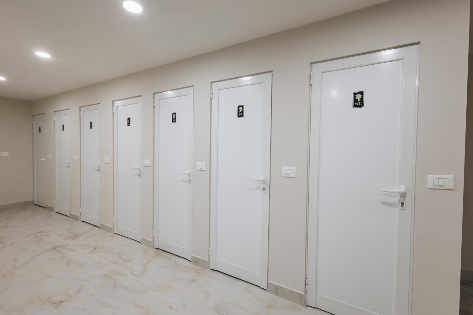 Gm Tirana Hostel ภายนอก รูปภาพ
