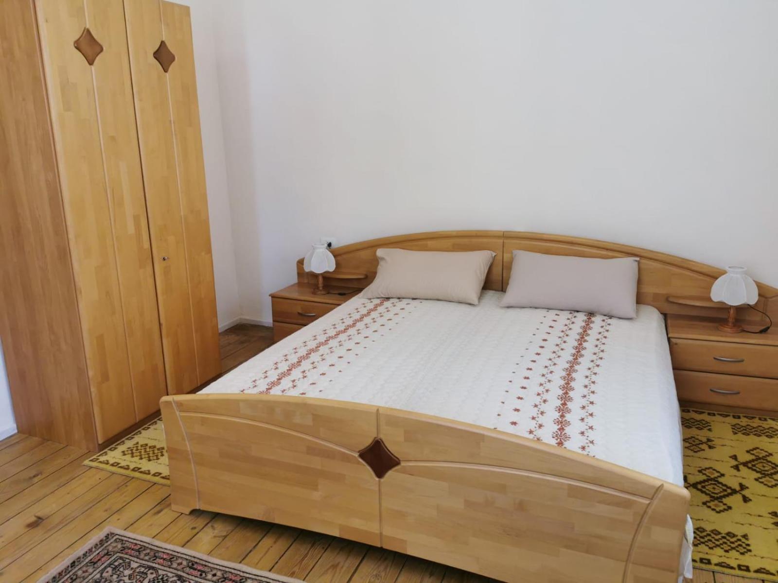 Gm Tirana Hostel ภายนอก รูปภาพ